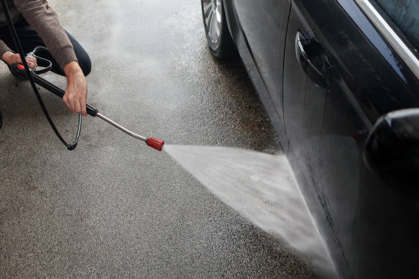 Why Choose Our Certified Pressure Washing Experts for Your Project Needs in Royal Oak, MI?